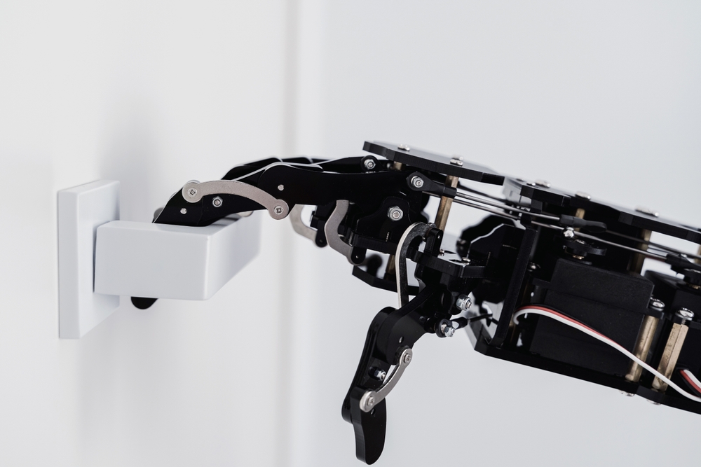 Real,Robot's,Hand,Holding,Door,Handle